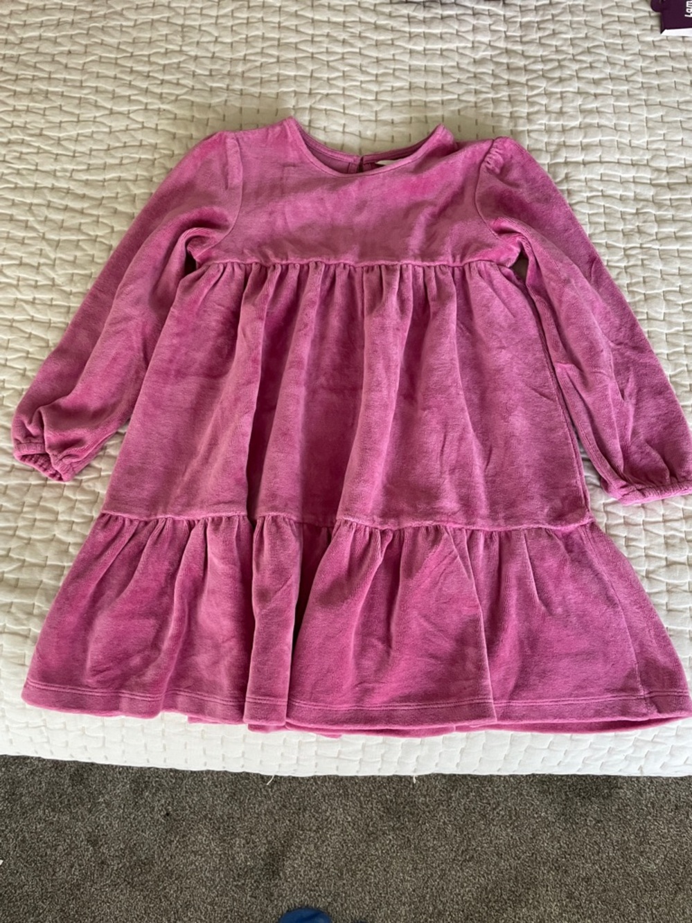 Girl’s mini boden velour dress pink long sleeve tiered size 6-7